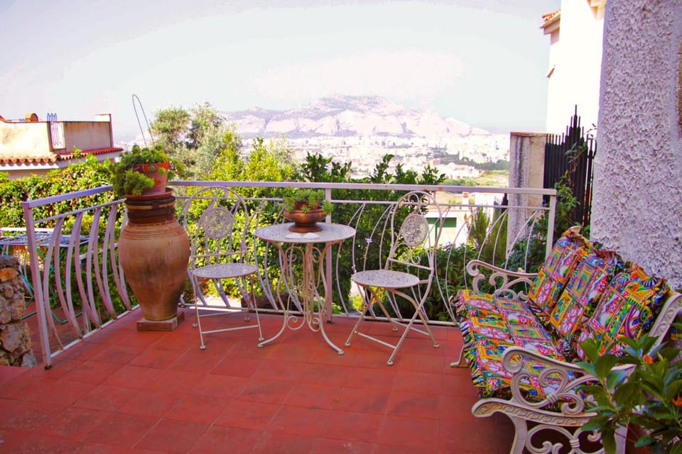 Property building, Patio, Patio, Day, Natural landscape, Summer, View (from property/room), Balcony/Terrace, Mountain view