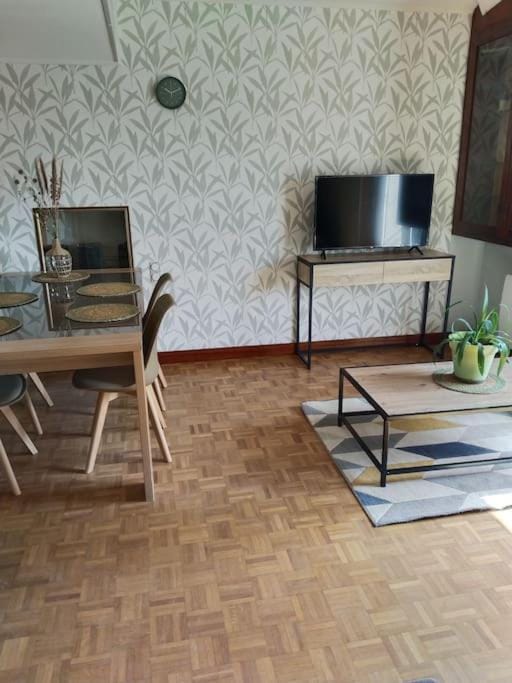 Communal lounge/ TV room, Dining area