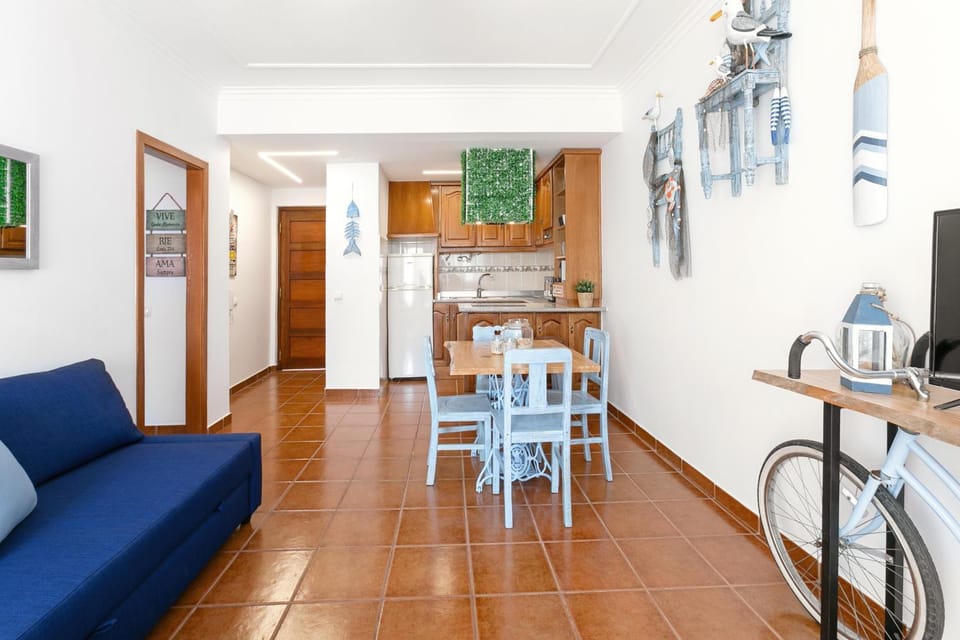 TV and multimedia, Kitchen or kitchenette, Living room, Seating area, Dining area, minibar, pet friendly, stove, toaster, washing machine