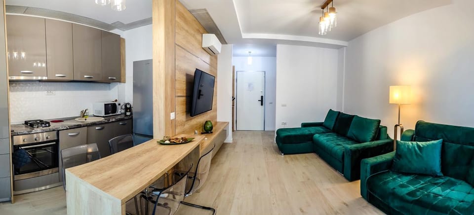 TV and multimedia, Living room, Seating area, Dining area, minibar, stove