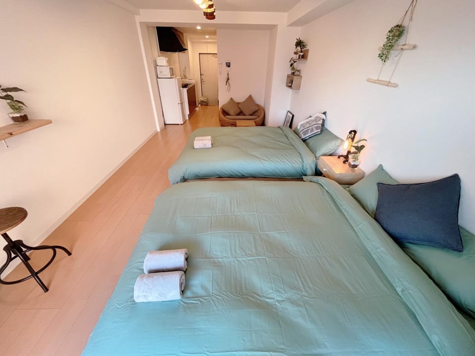Photo of the whole room, Bedroom