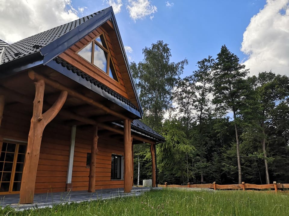 Property building, Day, Natural landscape, Garden view