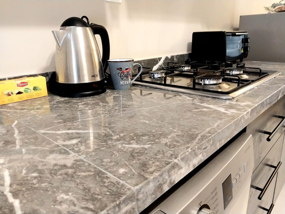 Kitchen or kitchenette, pet friendly, stove