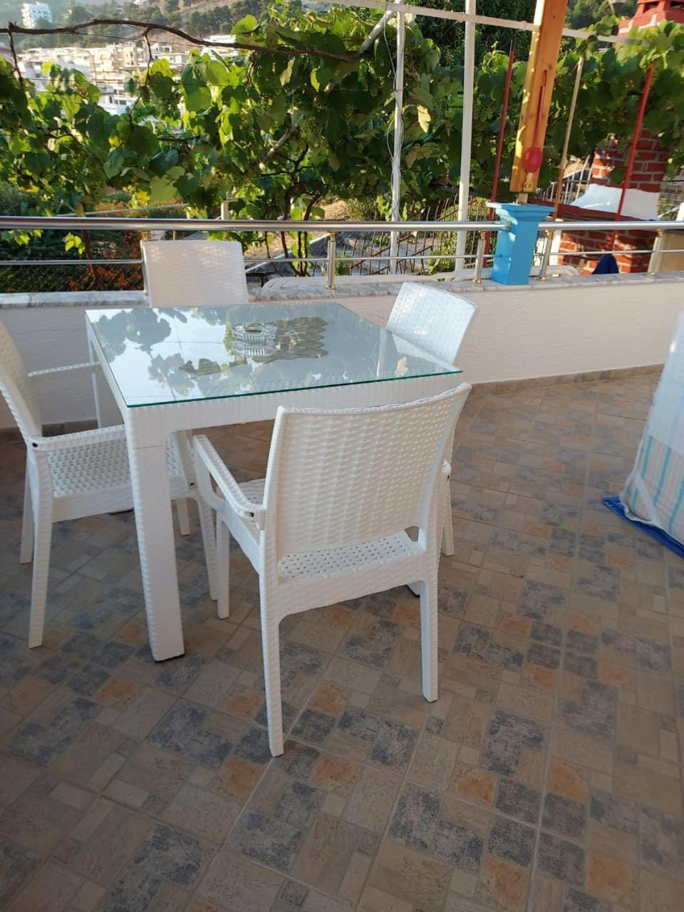View (from property/room), Balcony/Terrace, Dining area