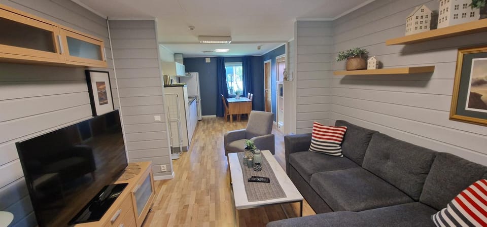 Communal lounge/ TV room, TV and multimedia, Evening entertainment