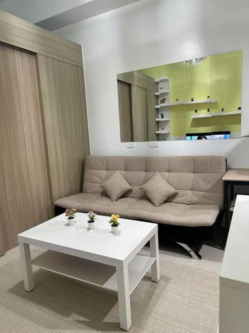 Night Blink Staycation and Rentals Apartment in Pasay