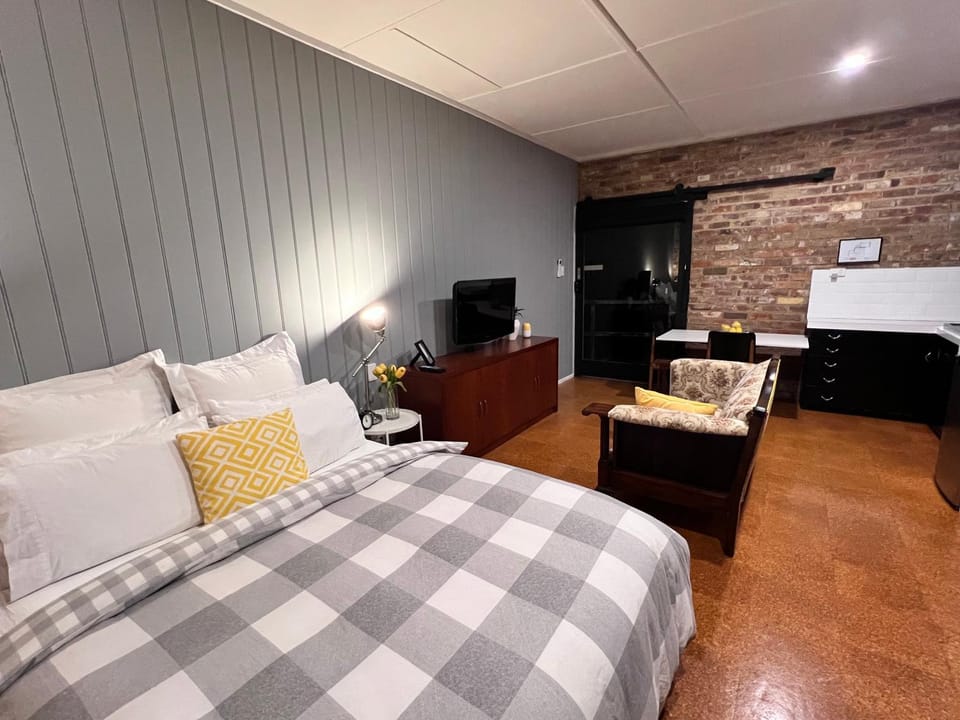The Coachhouse - studio apartment House in Goulburn