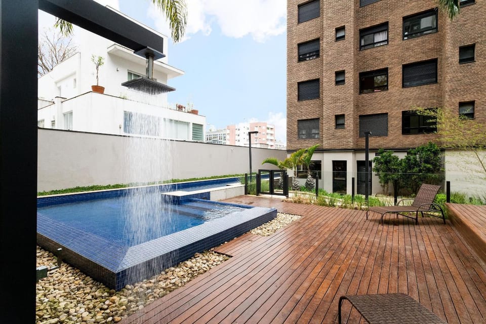 Shower, Property building, Day, Pool view, Swimming pool, sunbed