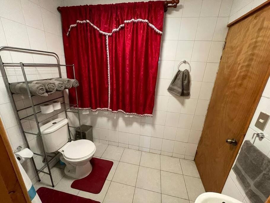 Shower, Bathroom, towels