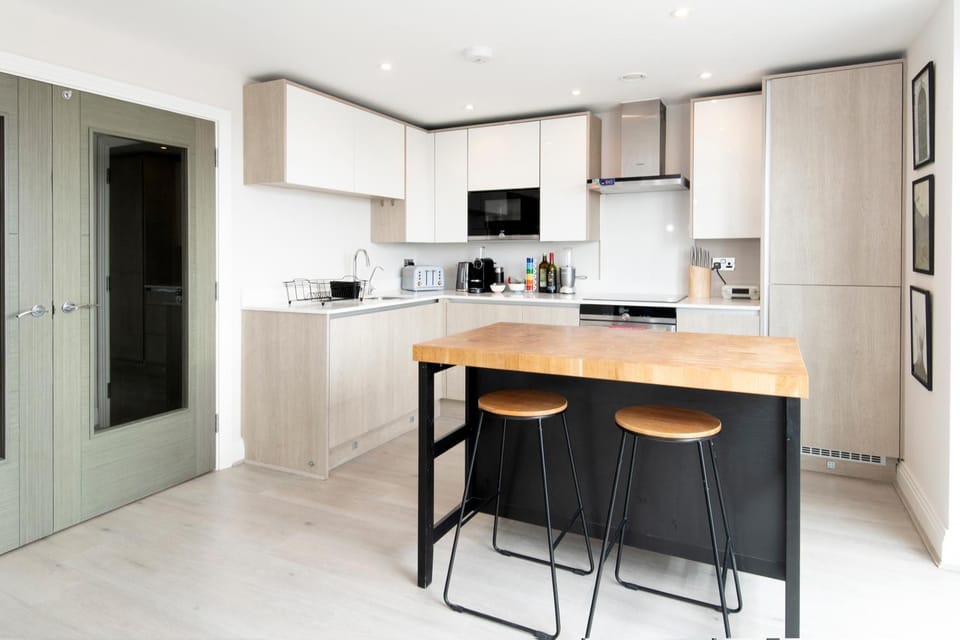 Kitchen or kitchenette, minibar, pet friendly, stove, toaster