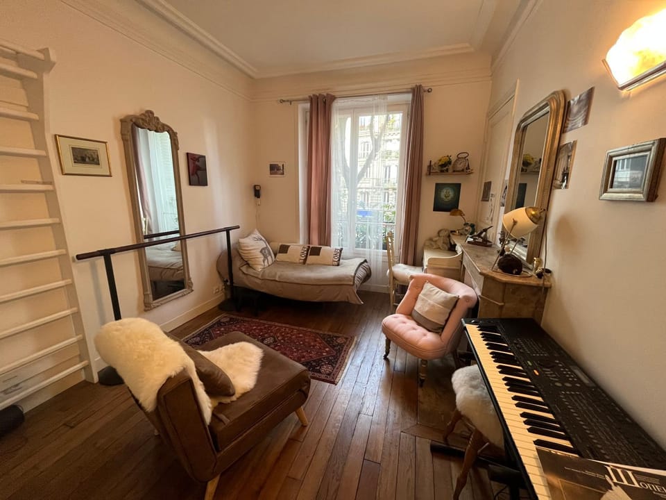 Belle chambre à Montmartre Vacation rental in Paris