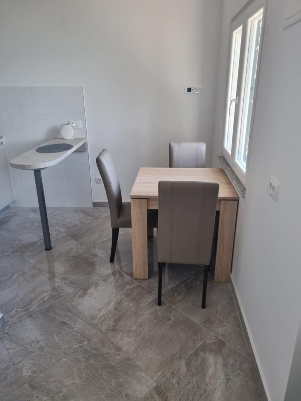 Sea Breeze Apartment in Split-Dalmatia County