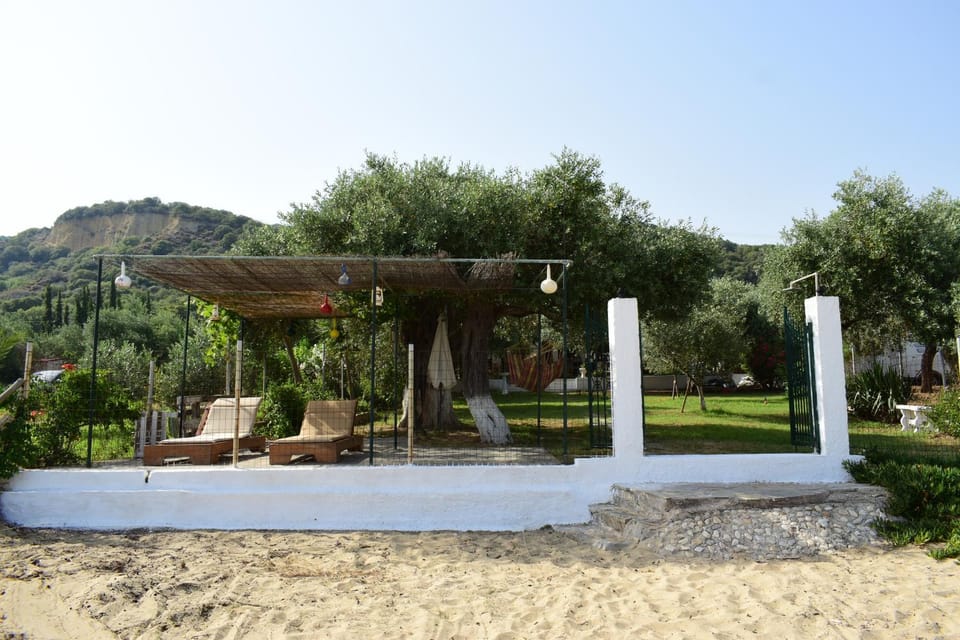 Property building, Day, Garden, Garden view