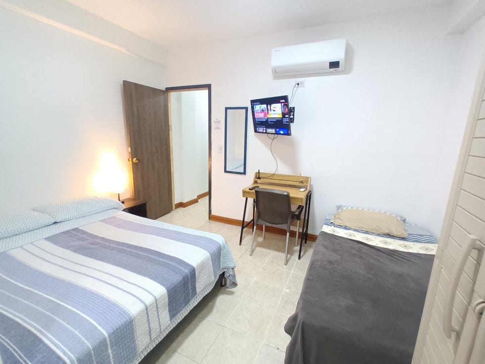 Bed, Photo of the whole room, Bedroom, air conditioner