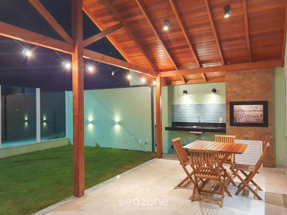 BBQ facilities, Dining area