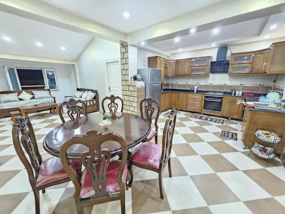 Kitchen or kitchenette, oven, stove