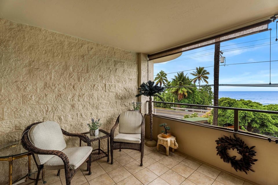 Holualoa Bay Villas 103 House in Holualoa