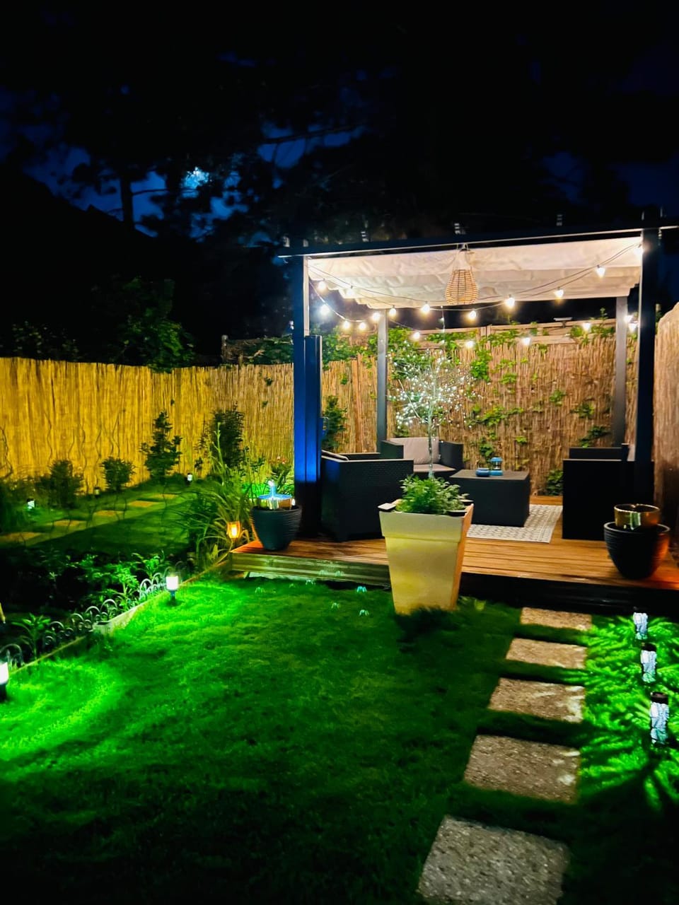 Garden, Balcony/Terrace