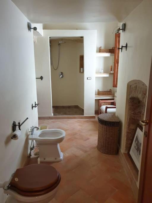 Charming apartment in medieval tower Apartment in Spoleto