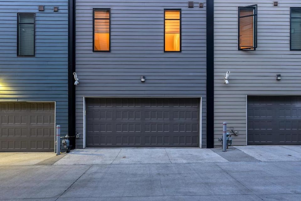 Property building, Parking