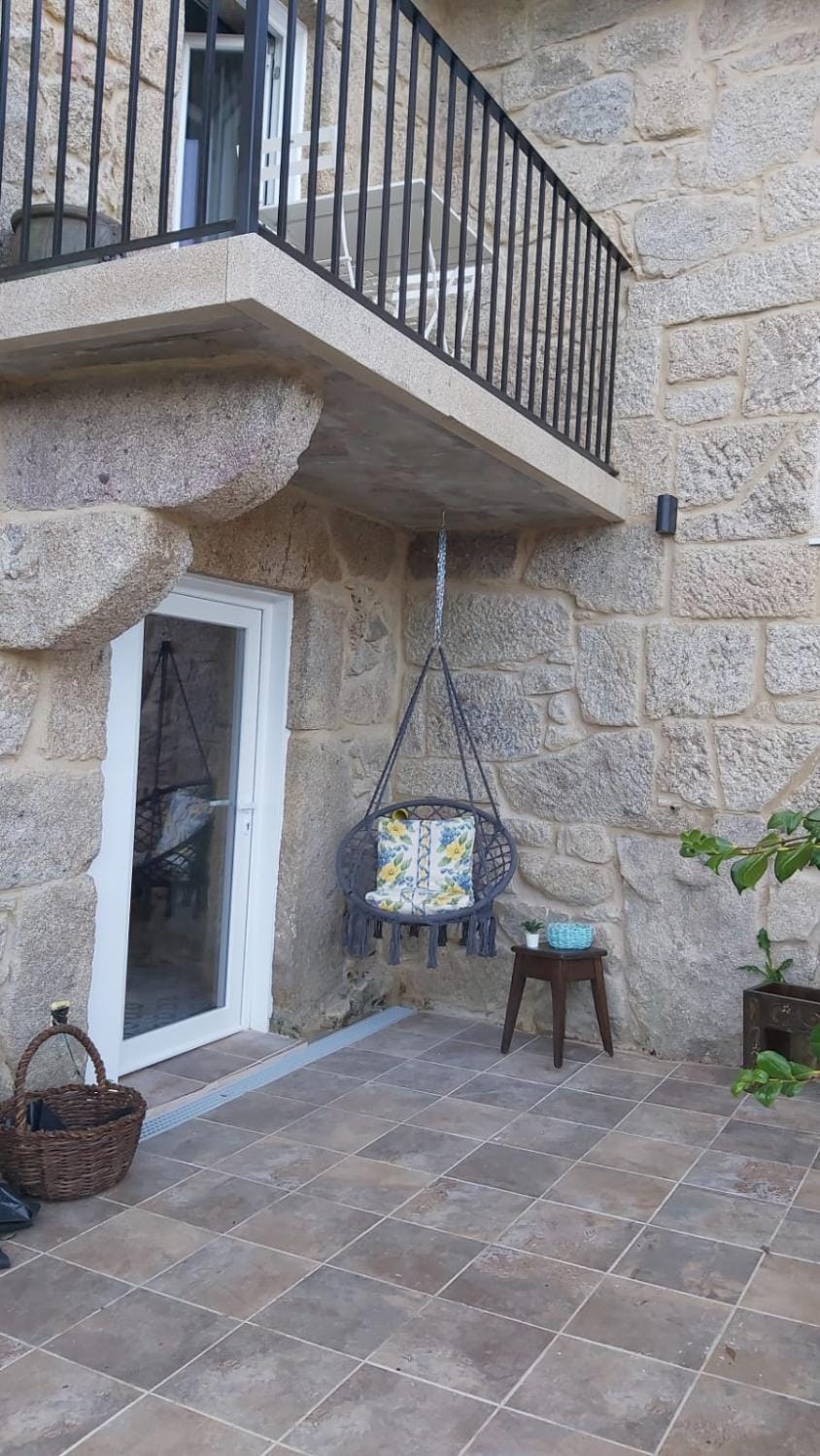 Casita a estrenar en finca con rio y piscina próxima a Tui Gondomar y Portugal Apartment in Galicia