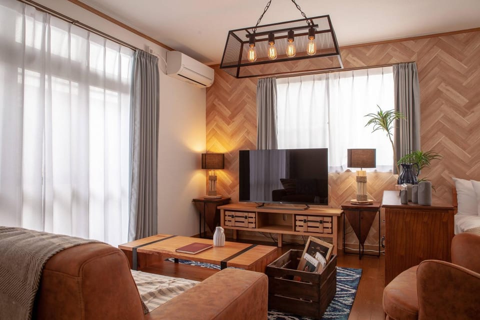 TV and multimedia, Living room, Seating area, air conditioner