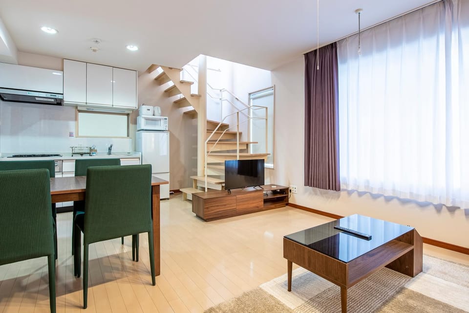 TV and multimedia, Living room, Seating area, Dining area, minibar