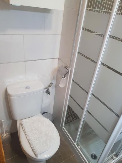 2F, Aire Acond, 85m2, 2 dormit mas sofá cama, 6 huéspedes, WIFI gratis Apartment in Andalusia