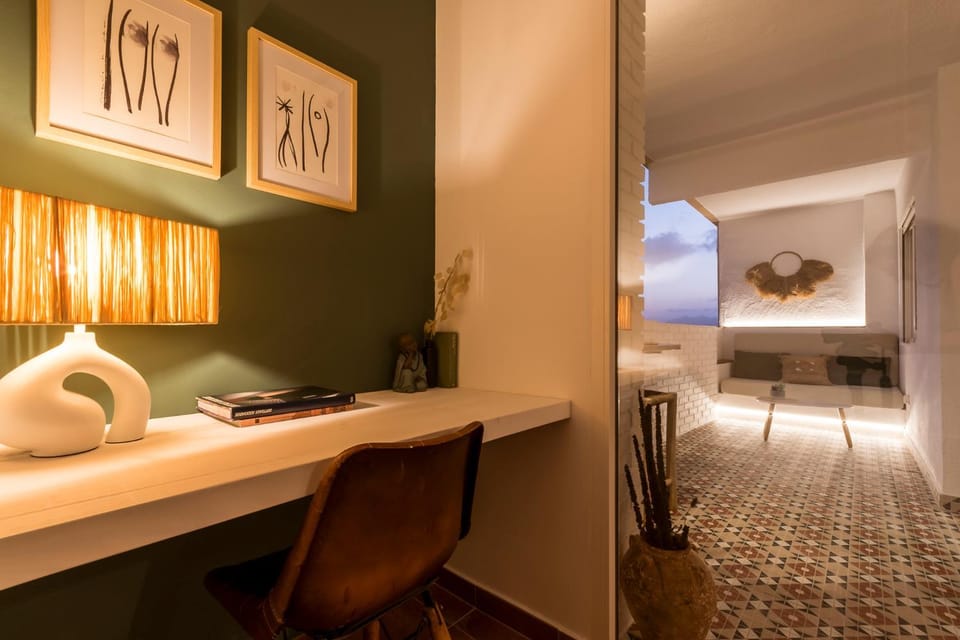 Off site, Balcony/Terrace, Seating area