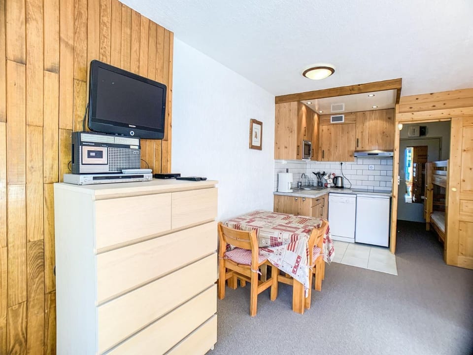 Résidence Prariond A - Studio à 100 mètres du funiculaire MAE-3484 Apartment in Tignes