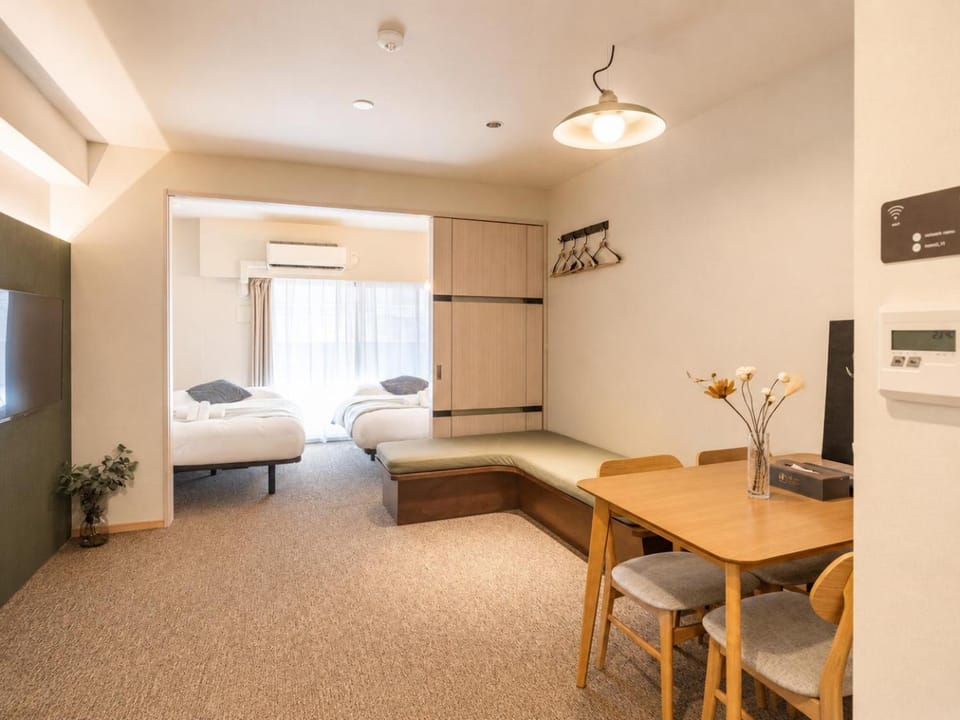 Living room, Photo of the whole room, Dining area