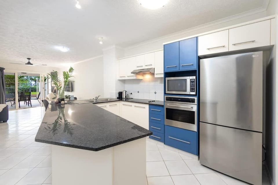 Kitchen or kitchenette, oven, stove