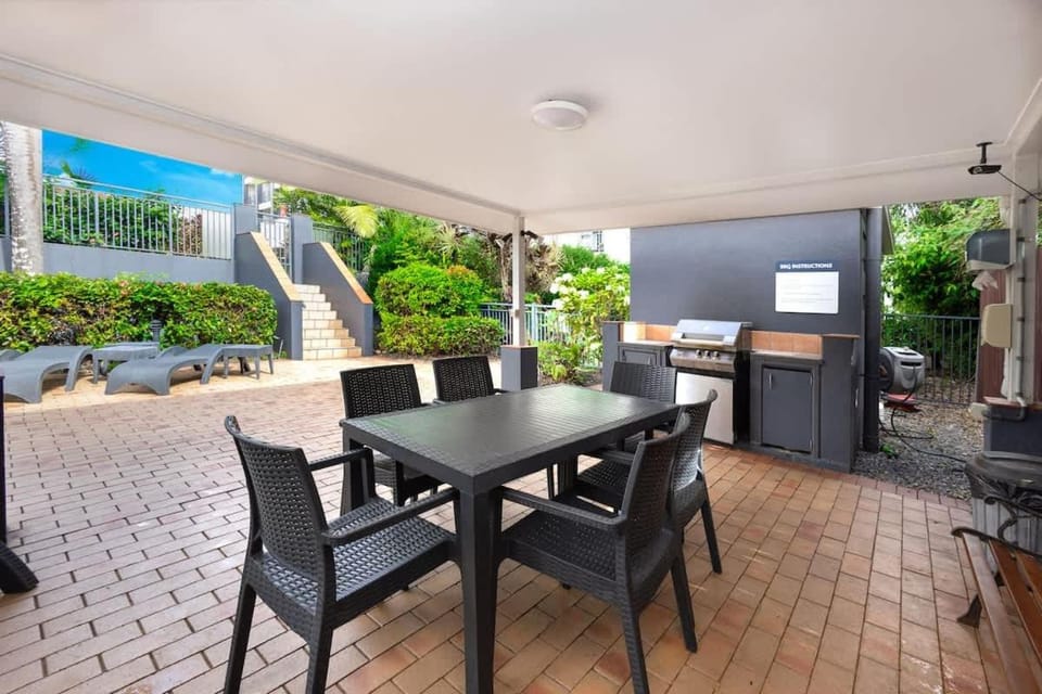 Patio, BBQ facilities, Seating area