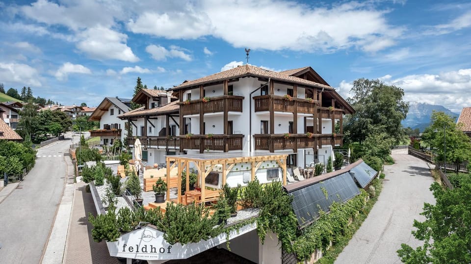 Mountain Caravan - Zirben Nestl Campground/ 
RV Resort in Trentino-South Tyrol