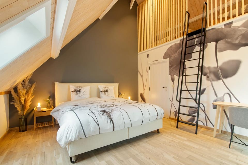 Hoeve-C House in Ypres