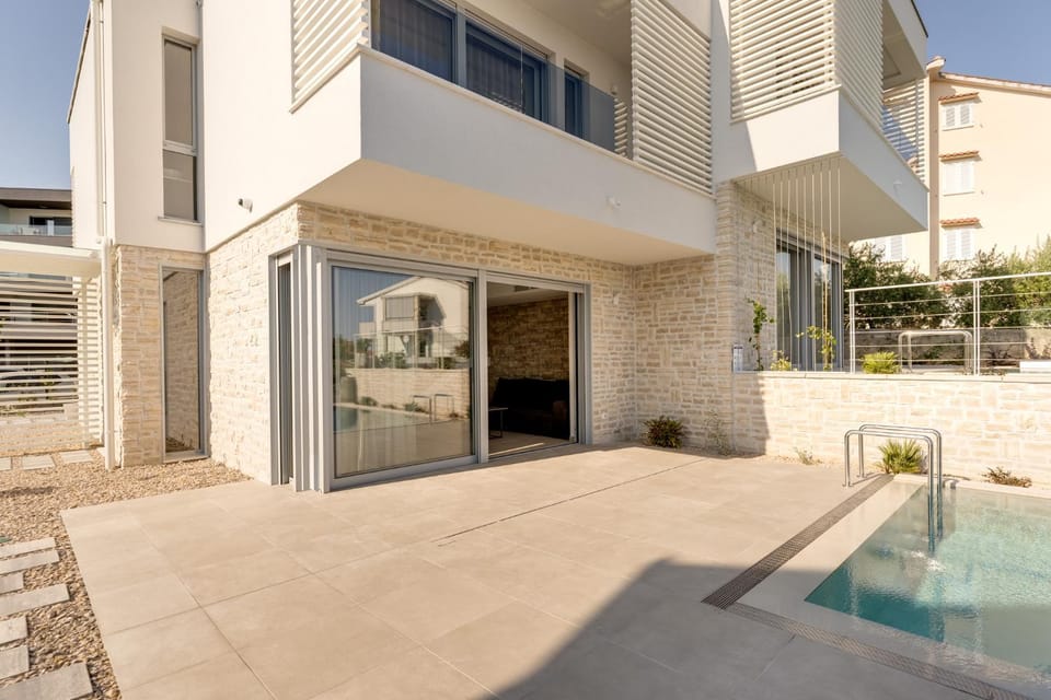 Luxury semidetached villa Smokva 1 - near the center and sea - by TRAVELER tourist agency Krk Villa in Krk