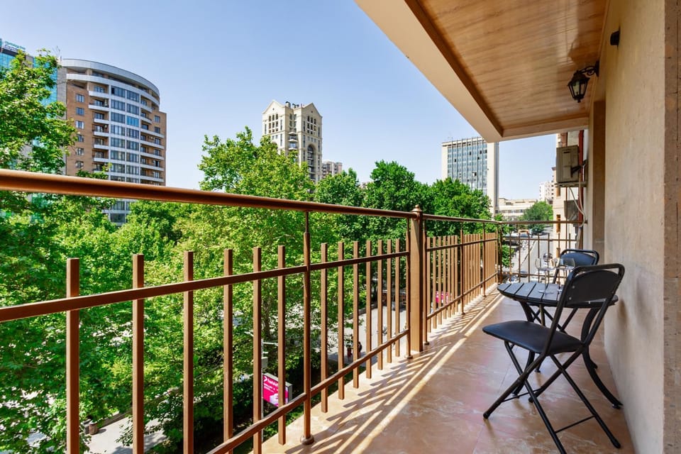 Aram street, 3 bedrooms Grand, Beautiful apartment DI777 Apartment in Yerevan