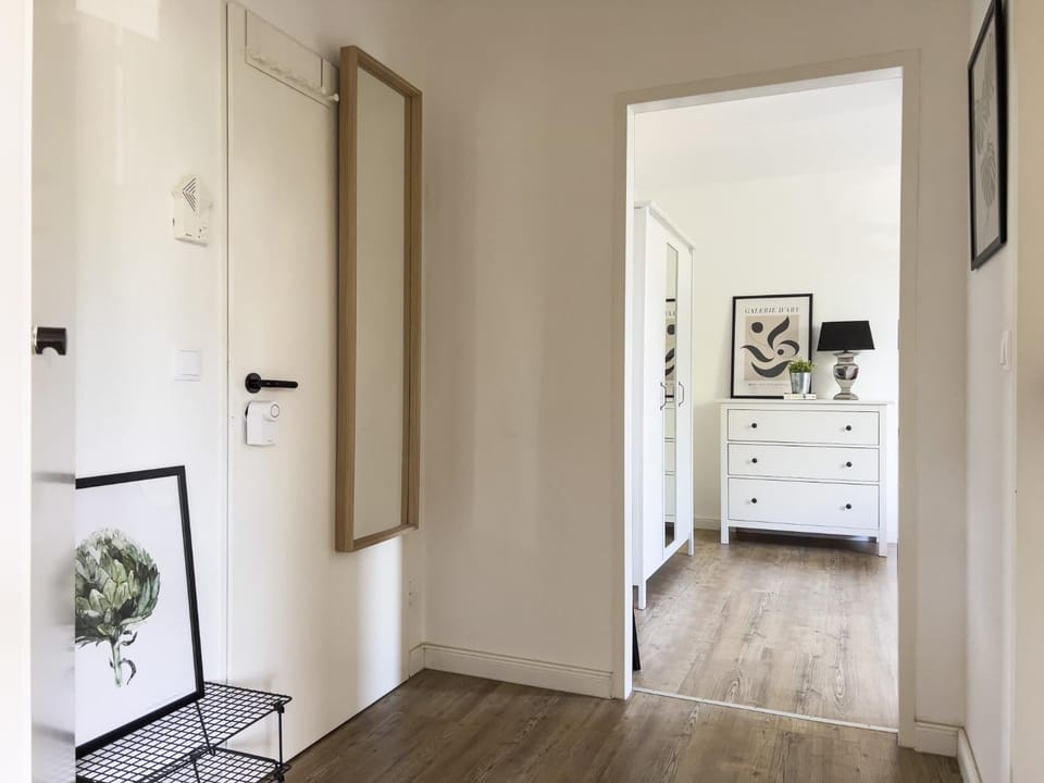 Photo of the whole room, wardrobe