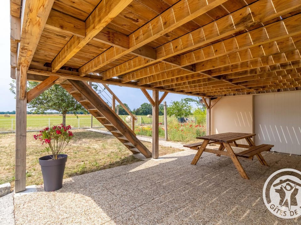 Gîte rénové 2023 avec terrasse, proche Zoo de La Flèche, idéal motards, 6 pers, wifi, parking sécurisé - FR-1-622-60 House in Pays de la Loire