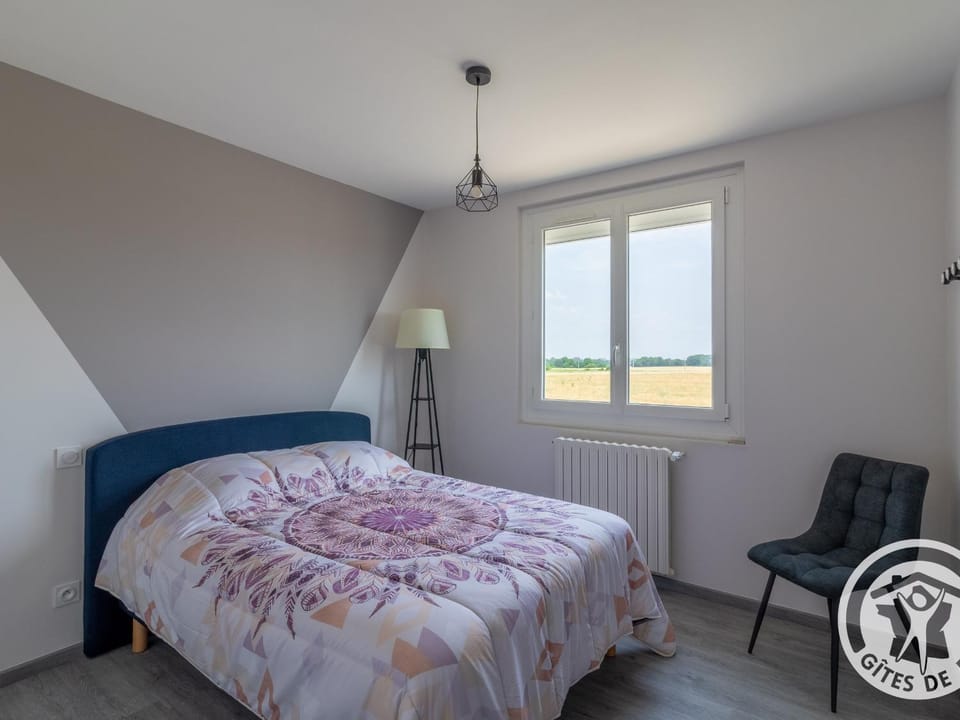 Gîte rénové 2023 avec terrasse, proche Zoo de La Flèche, idéal motards, 6 pers, wifi, parking sécurisé - FR-1-622-60 House in Pays de la Loire