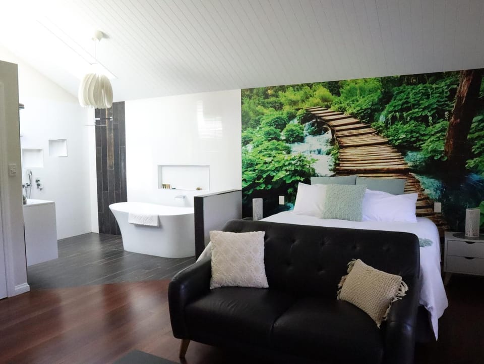 Bathroom, Bedroom