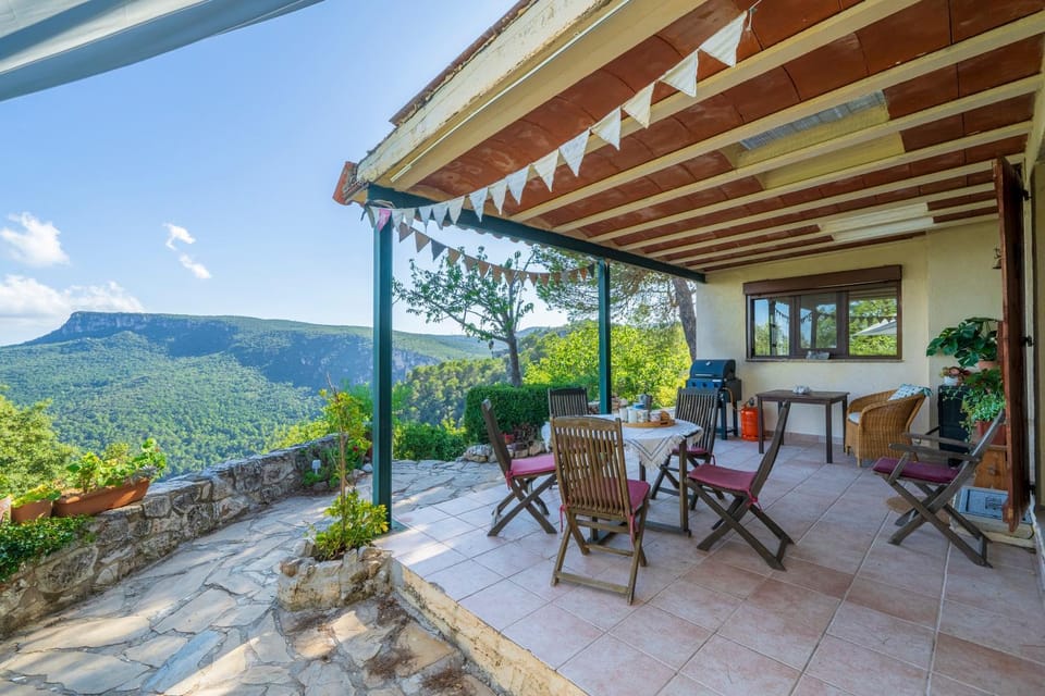 Property building, Balcony/Terrace, Living room