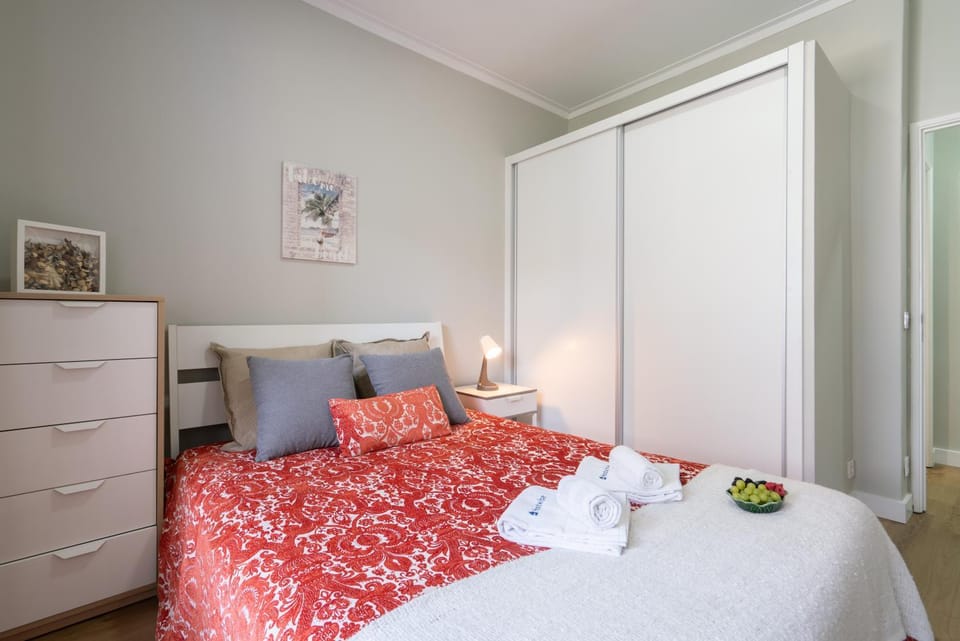 Bed, Bedroom