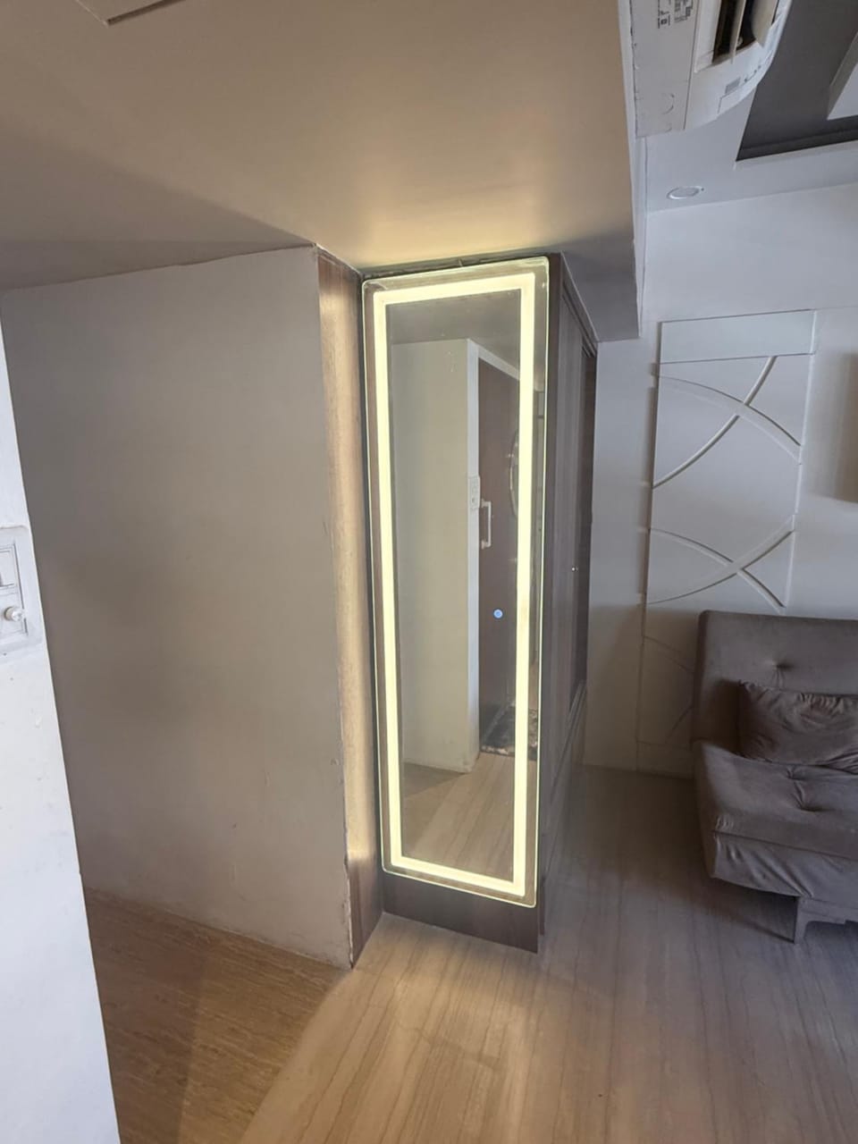 Bandra’s Prime luxurious 2 BHK Apartment in Mumbai