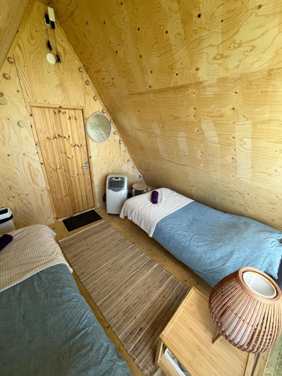 Triangeli -glampingmökki Campground/ 
RV Resort in Finland