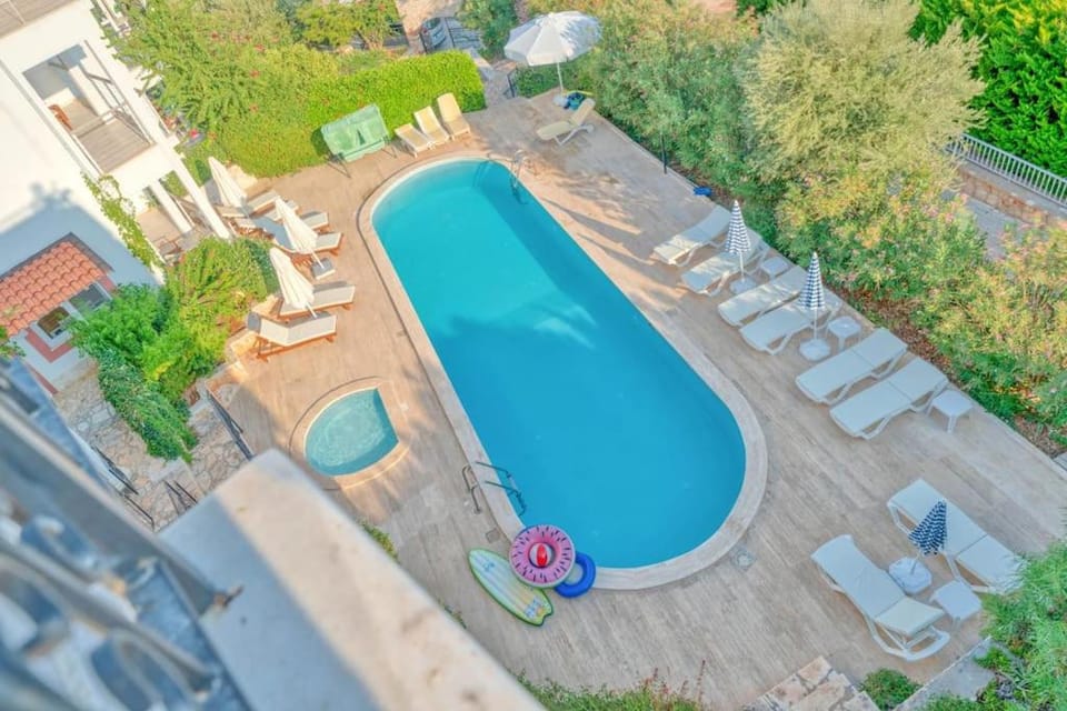 Pool view, Swimming pool