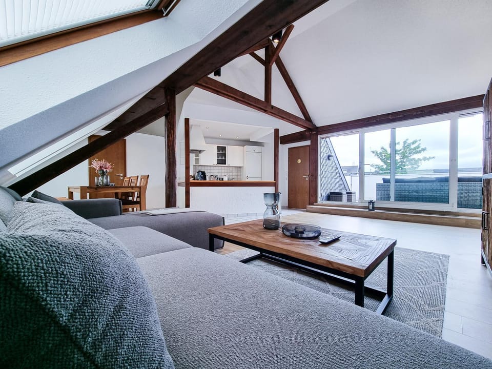 Balcony/Terrace, Kitchen or kitchenette, Living room, Photo of the whole room, Seating area
