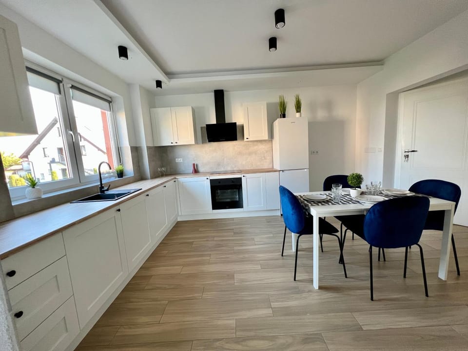 Kitchen or kitchenette, Living room, Seating area, Dining area, dishwasher, minibar, pet friendly, stove