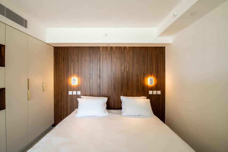 Beach side -Luxury sea View Amazing pool Eilat Apartment in Eilat