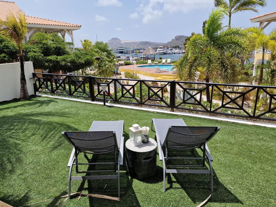Balcony/Terrace, Garden view, Lake view, Mountain view, Sea view, Inner courtyard view